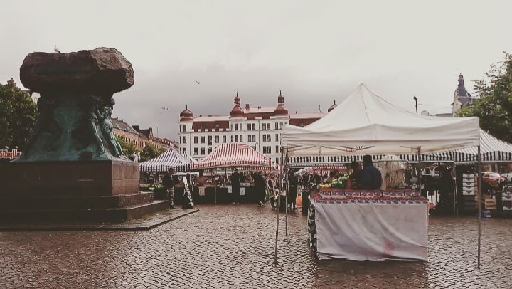 #möllan #möllevångstorget #malmö #sweden #europe #instavideo #videosweden #videoskåne #videomalmö #videomalmoe #video #videoclip #everydaylife #lifeinsweden #market #marketplace #ulefone #ulefonearmor