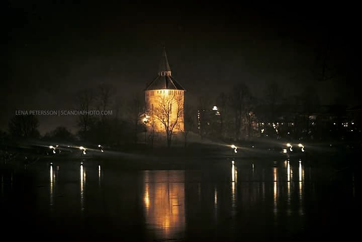#pildammsparken #malmö #skåne #sweden #europe #night #watertower #nightlights #minmalmobild