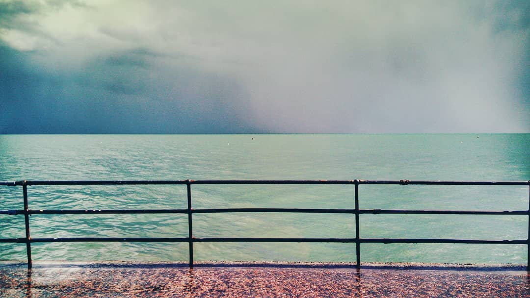 #sea #ocean #water #sky #seaside #fence #linear #goldenrule #compositionmasters #mobile_photography #phonography #ulefonearmor #ireland